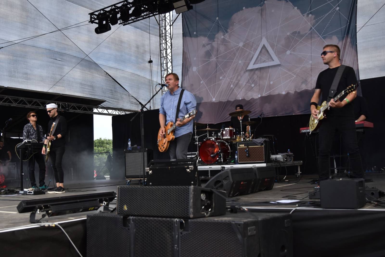 Hrady CZ odstartovaly. Zahájili je Kryštof, Anna K., Gaia Mesiah i Sofian Medjmedj