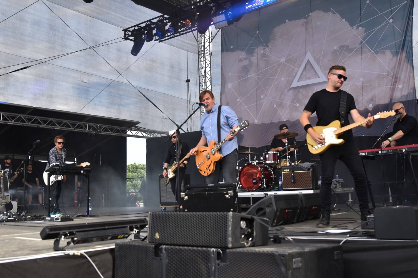 Hrady CZ odstartovaly. Zahájili je Kryštof, Anna K., Gaia Mesiah i Sofian Medjmedj