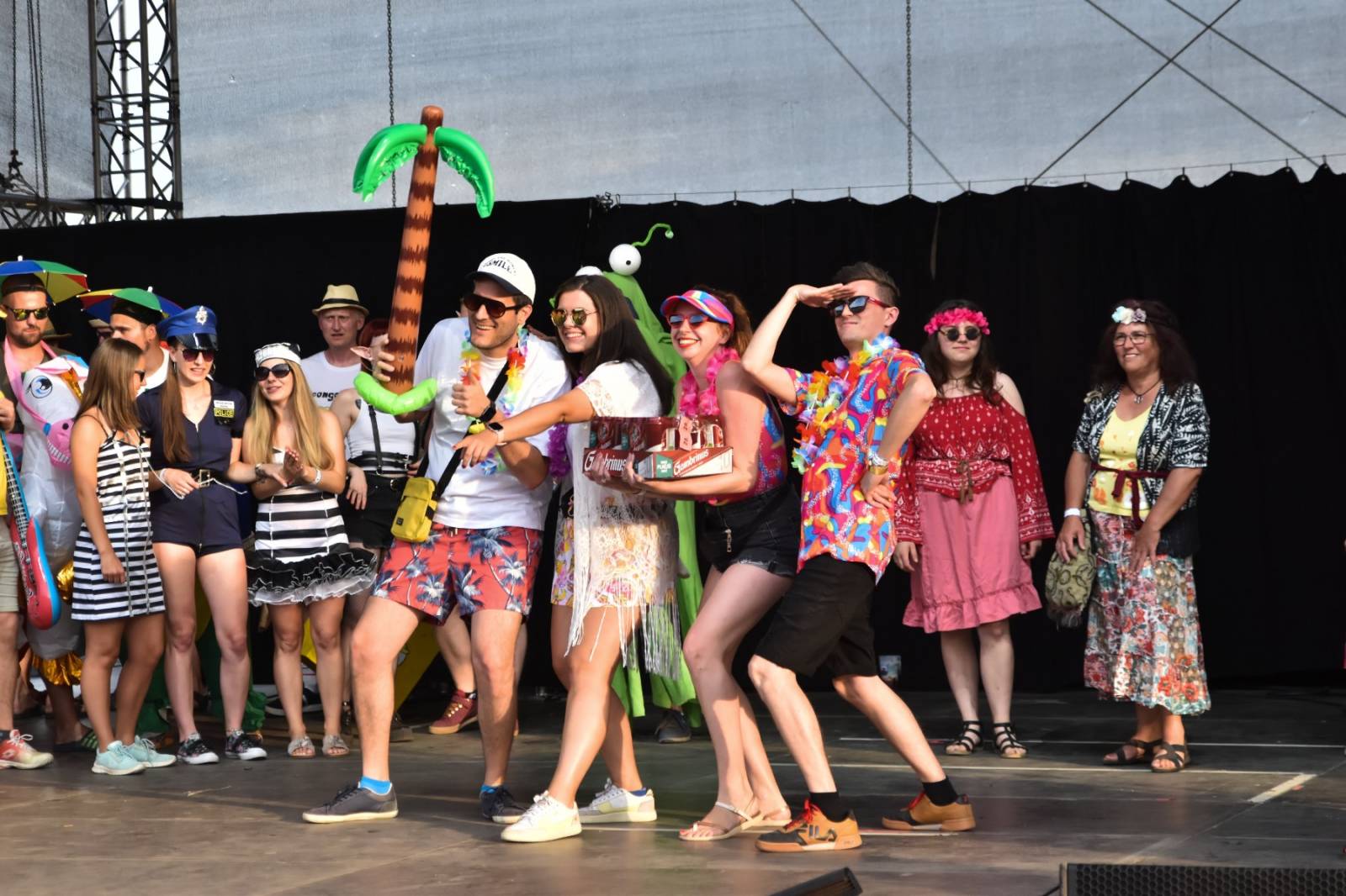 Hrady CZ odstartovaly. Zahájili je Kryštof, Anna K., Gaia Mesiah i Sofian Medjmedj