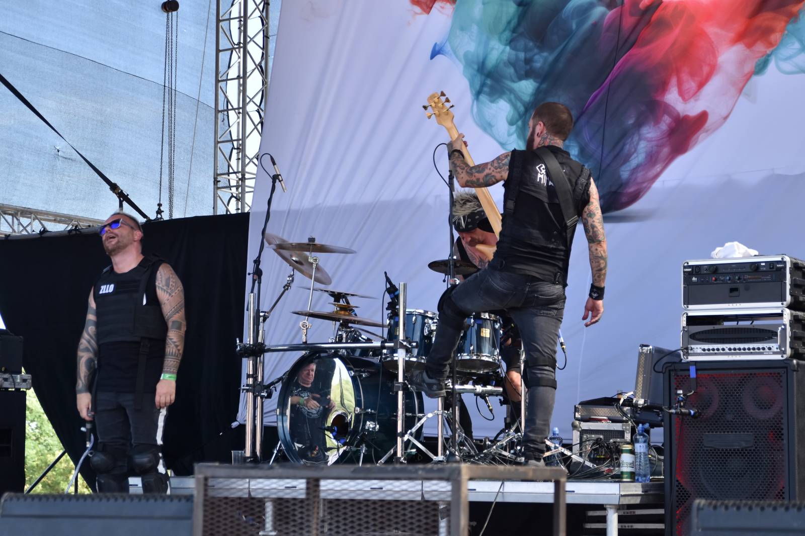 Na Točníku fanoušky zkropili hasiči. Do rozpáleného kotle zamířil Tomáš Klus, zahráli i Dymytry a Kabát