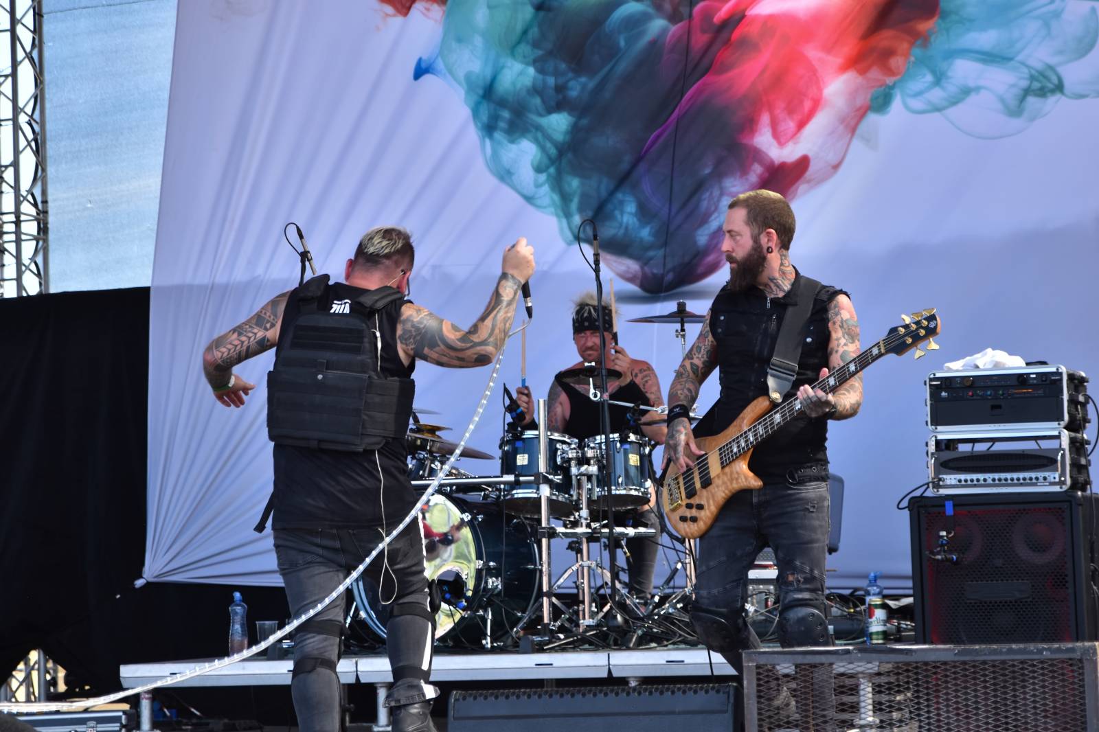 Na Točníku fanoušky zkropili hasiči. Do rozpáleného kotle zamířil Tomáš Klus, zahráli i Dymytry a Kabát