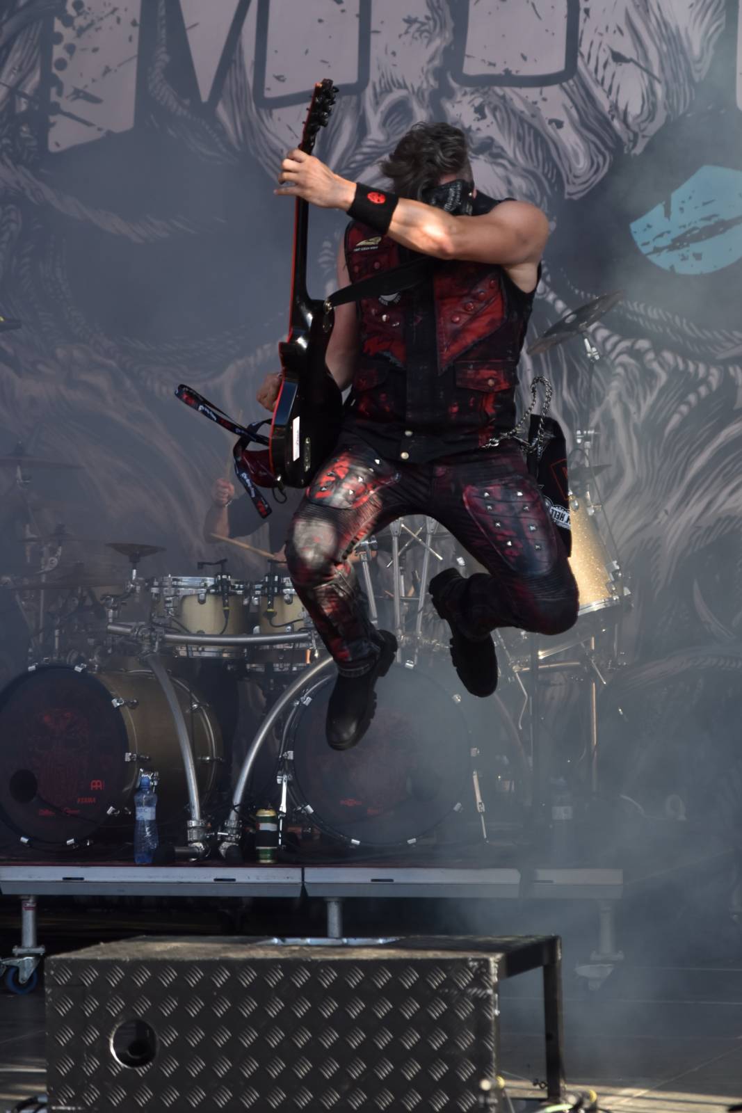 Na Točníku fanoušky zkropili hasiči. Do rozpáleného kotle zamířil Tomáš Klus, zahráli i Dymytry a Kabát