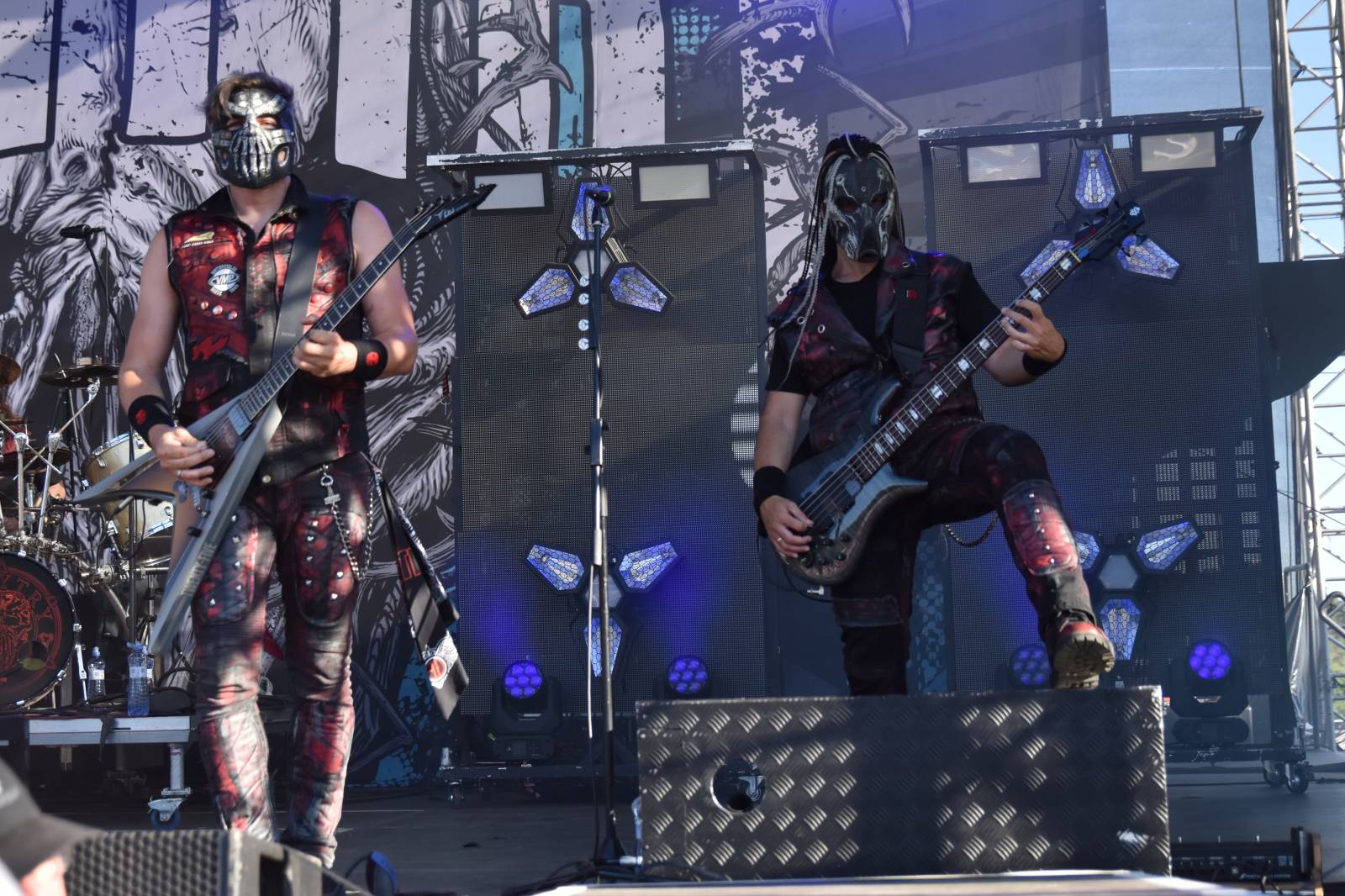 Na Točníku fanoušky zkropili hasiči. Do rozpáleného kotle zamířil Tomáš Klus, zahráli i Dymytry a Kabát