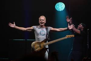 Sting přivezl své hity do Pardubic, předskakoval mu syn Joe Sumner