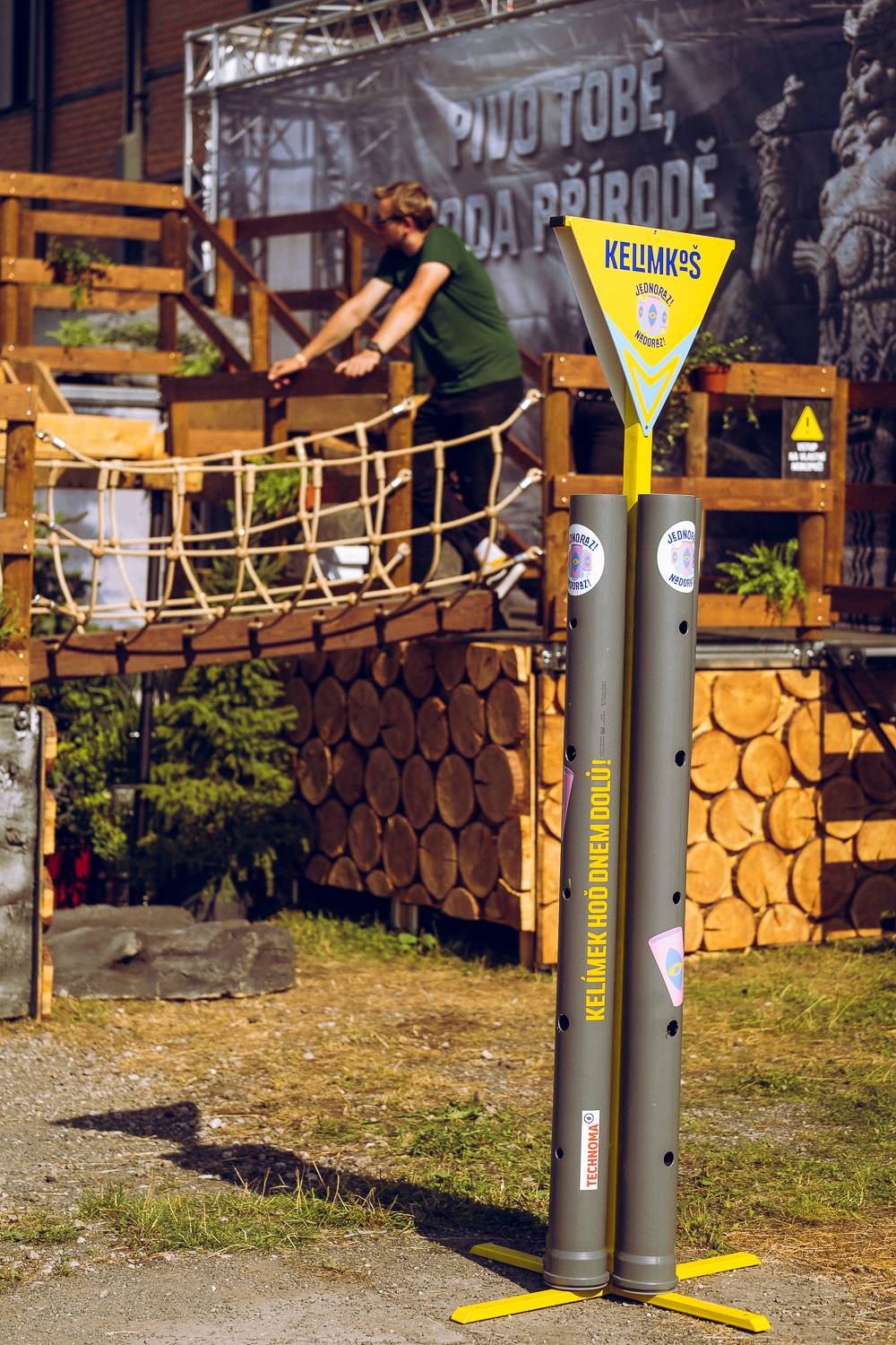 Colours of Ostrava zahájili Ewa Farna, Mirai a Štěpán Kozub s Jiřím Krhutem, večer nadchli OneRepublic