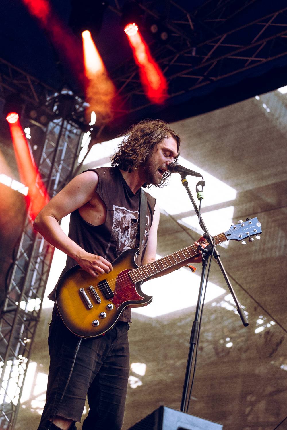 Colours of Ostrava zahájili Ewa Farna, Mirai a Štěpán Kozub s Jiřím Krhutem, večer nadchli OneRepublic