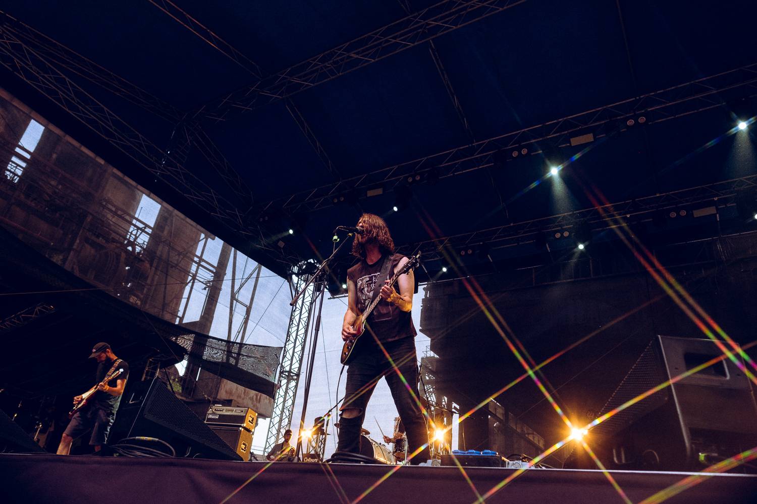 Colours of Ostrava zahájili Ewa Farna, Mirai a Štěpán Kozub s Jiřím Krhutem, večer nadchli OneRepublic