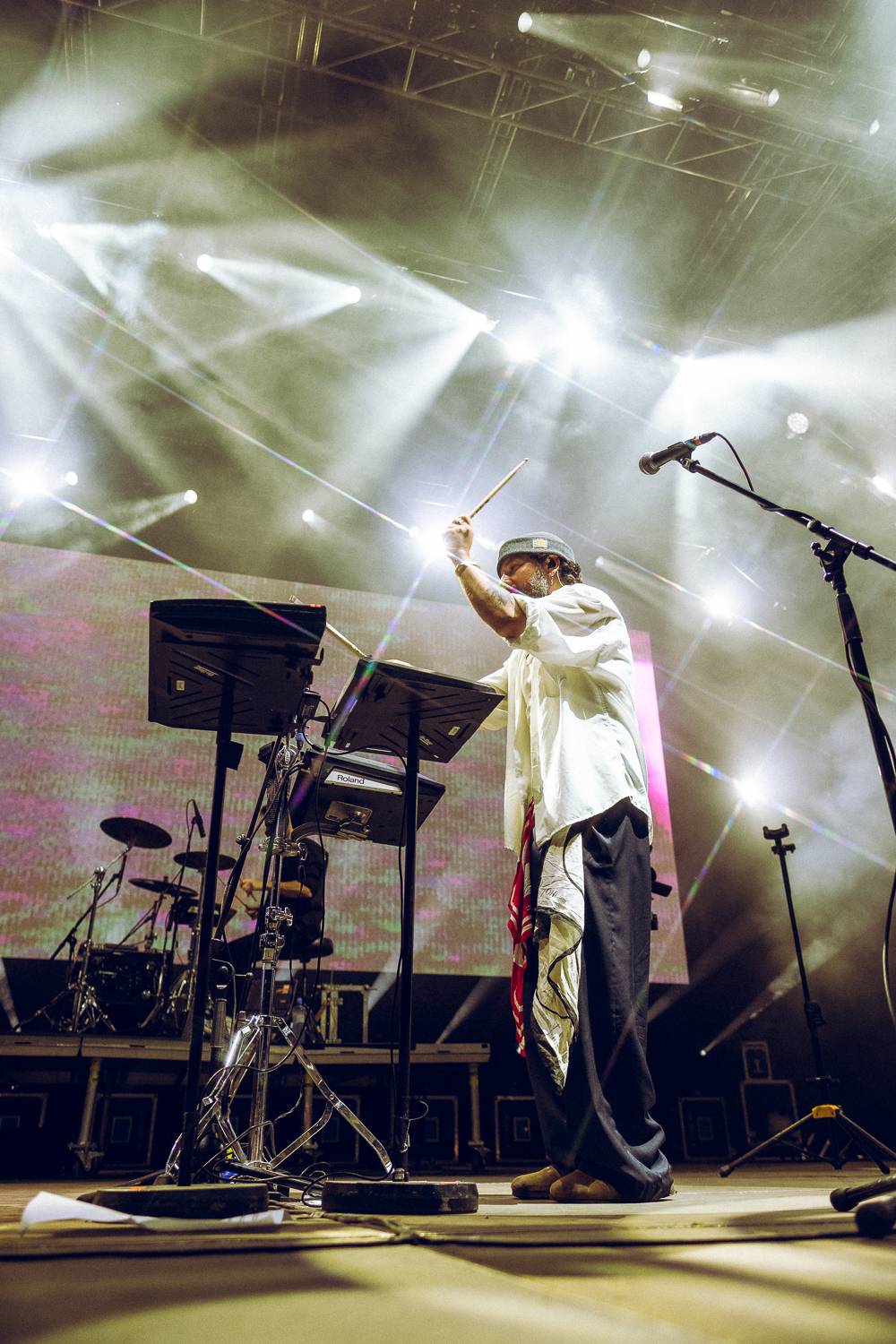 Colours of Ostrava zahájili Ewa Farna, Mirai a Štěpán Kozub s Jiřím Krhutem, večer nadchli OneRepublic