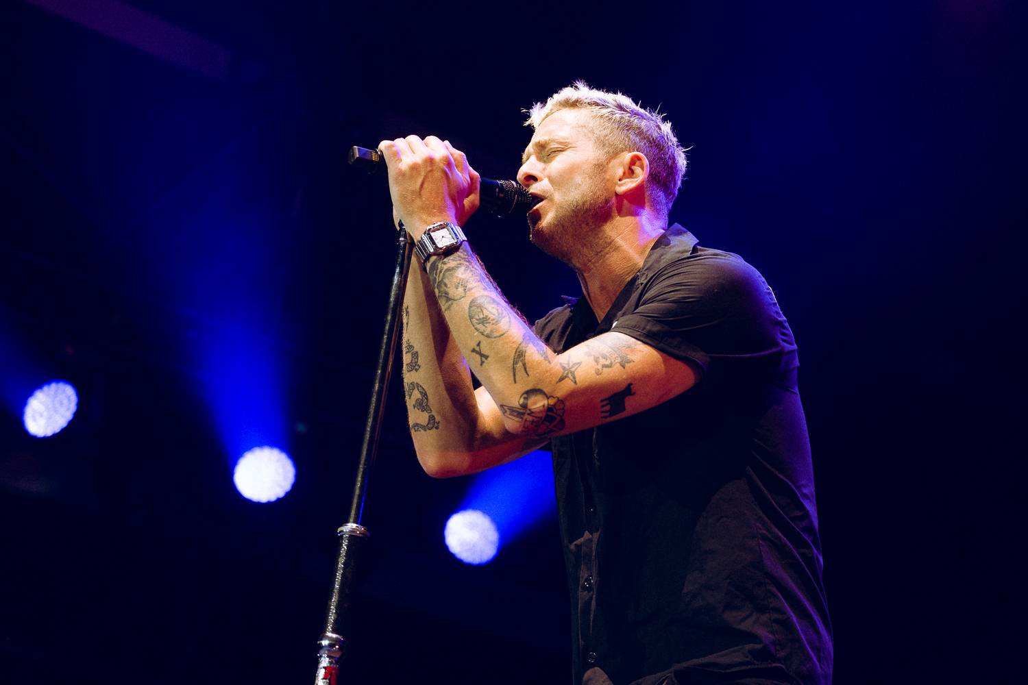 Colours of Ostrava zahájili Ewa Farna, Mirai a Štěpán Kozub s Jiřím Krhutem, večer nadchli OneRepublic