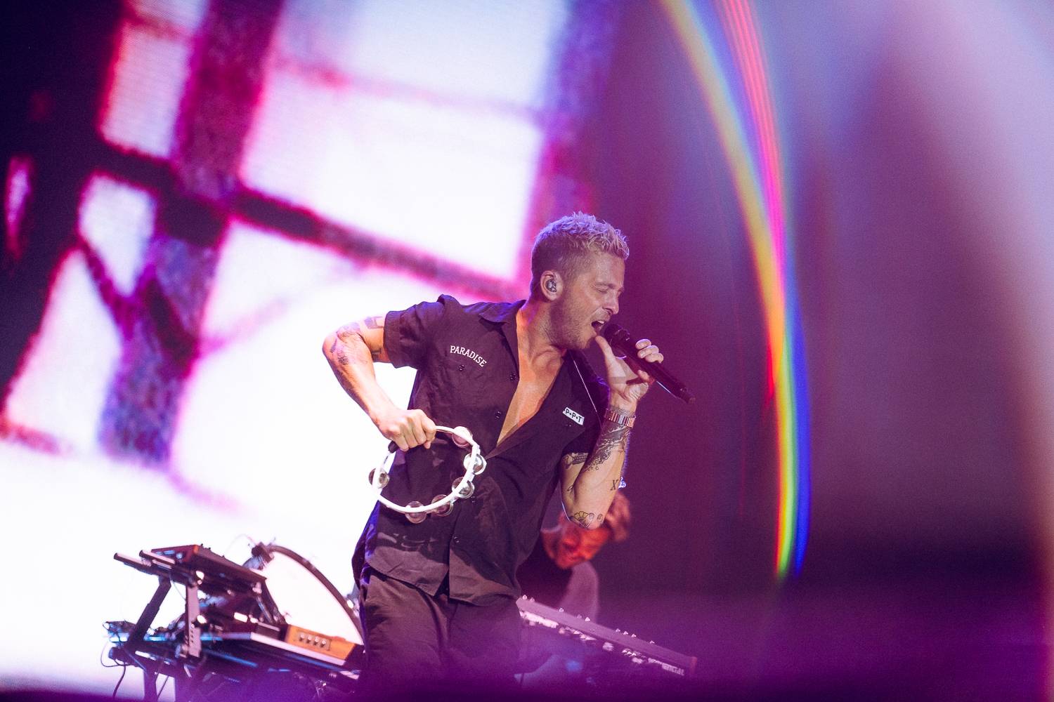 Colours of Ostrava zahájili Ewa Farna, Mirai a Štěpán Kozub s Jiřím Krhutem, večer nadchli OneRepublic