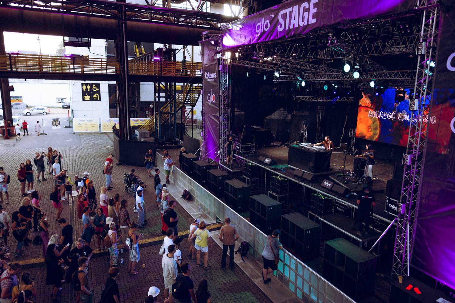 Ewě Farne se na Colours splnil sen, Jacob Collier přivezl svou pestrobarevnou cestu kolem světa