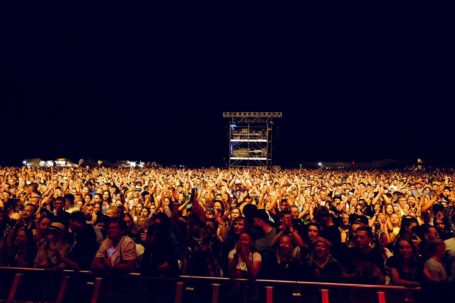 Ewě Farne se na Colours splnil sen, Jacob Collier přivezl svou pestrobarevnou cestu kolem světa