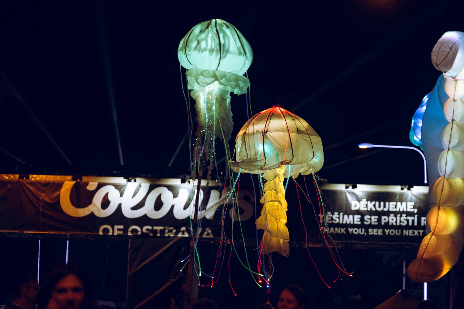 Ewě Farne se na Colours splnil sen, Jacob Collier přivezl svou pestrobarevnou cestu kolem světa