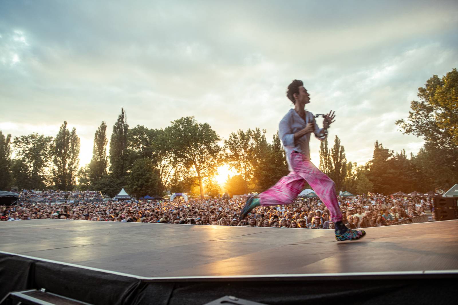 Chinaski rozezpívali Colours, bavil i Niall Horan