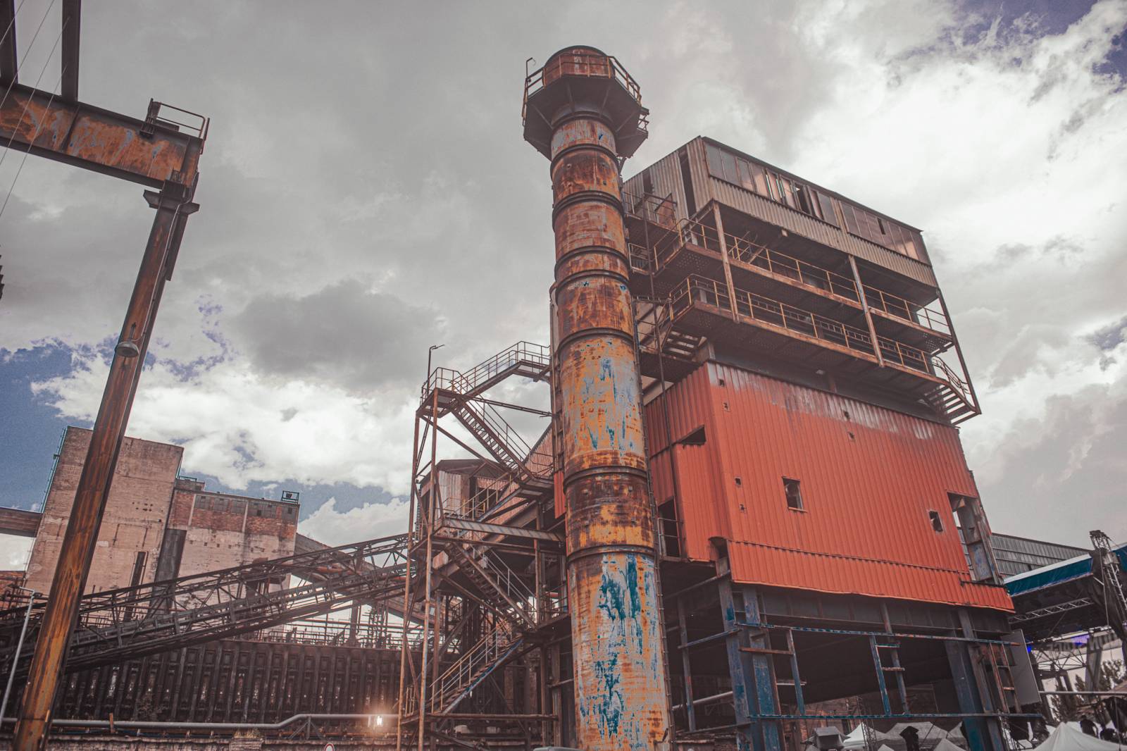 Chinaski rozezpívali Colours, bavil i Niall Horan