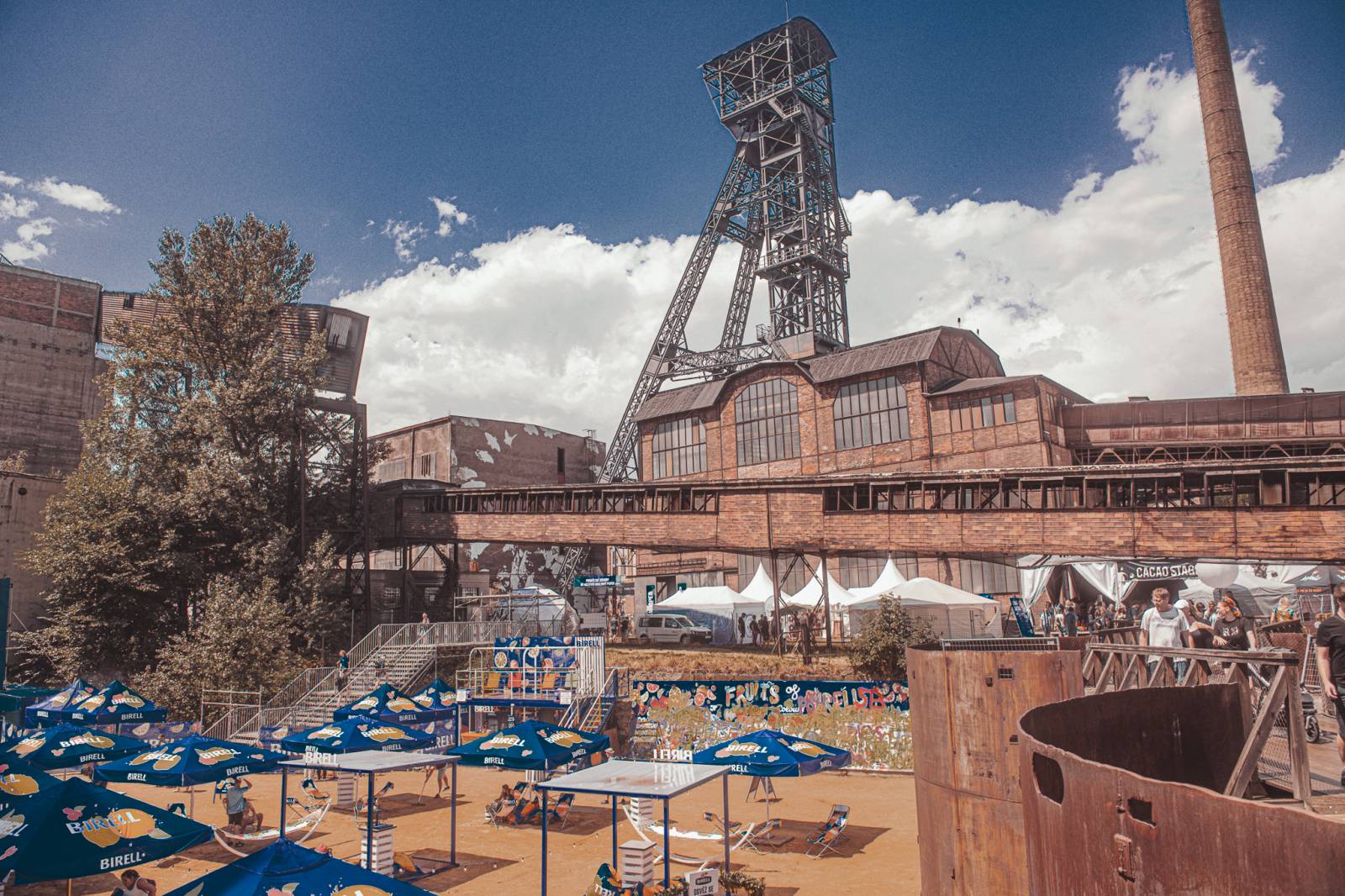 Chinaski rozezpívali Colours, bavil i Niall Horan