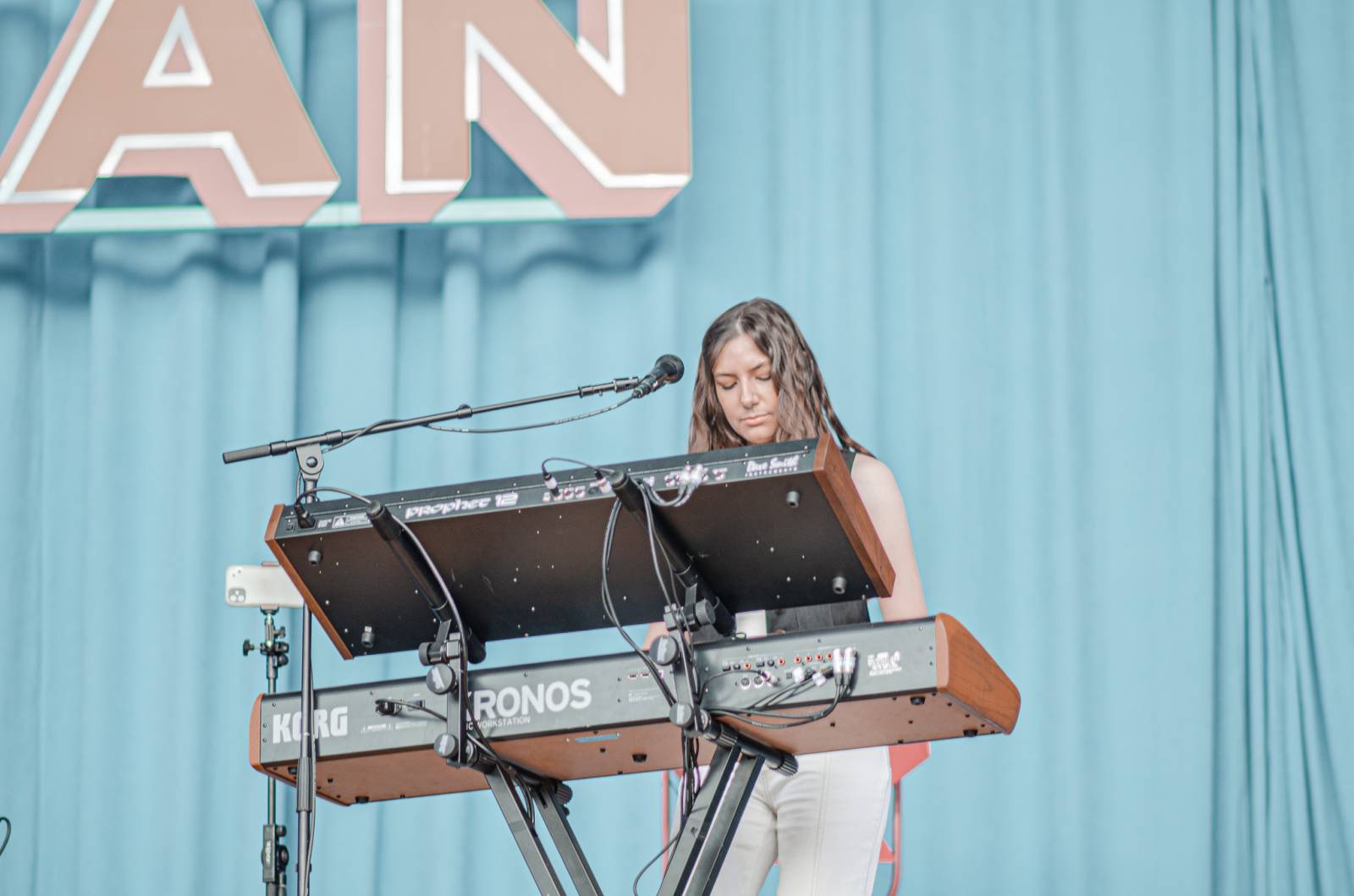 Chinaski rozezpívali Colours, bavil i Niall Horan