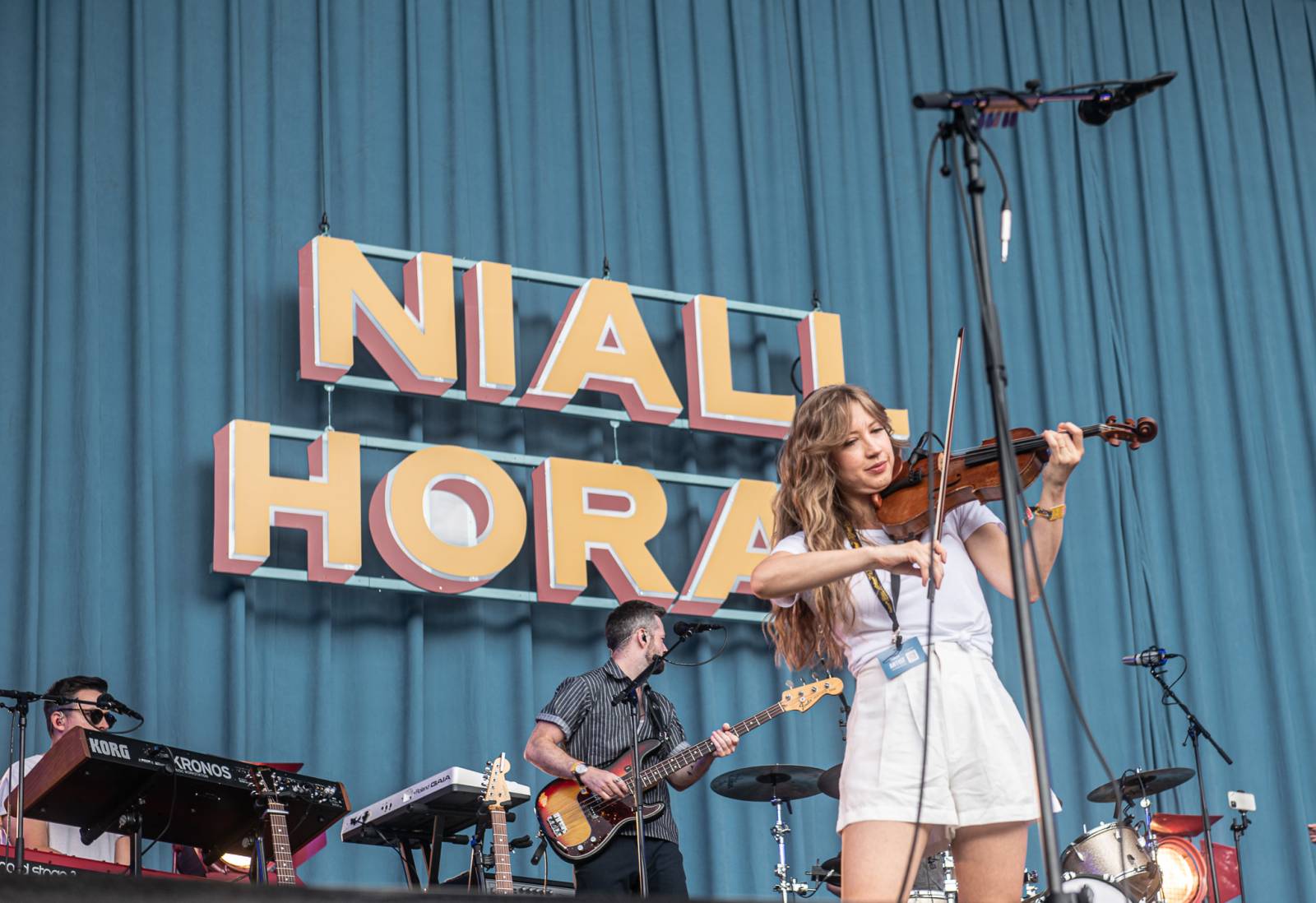 Chinaski rozezpívali Colours, bavil i Niall Horan