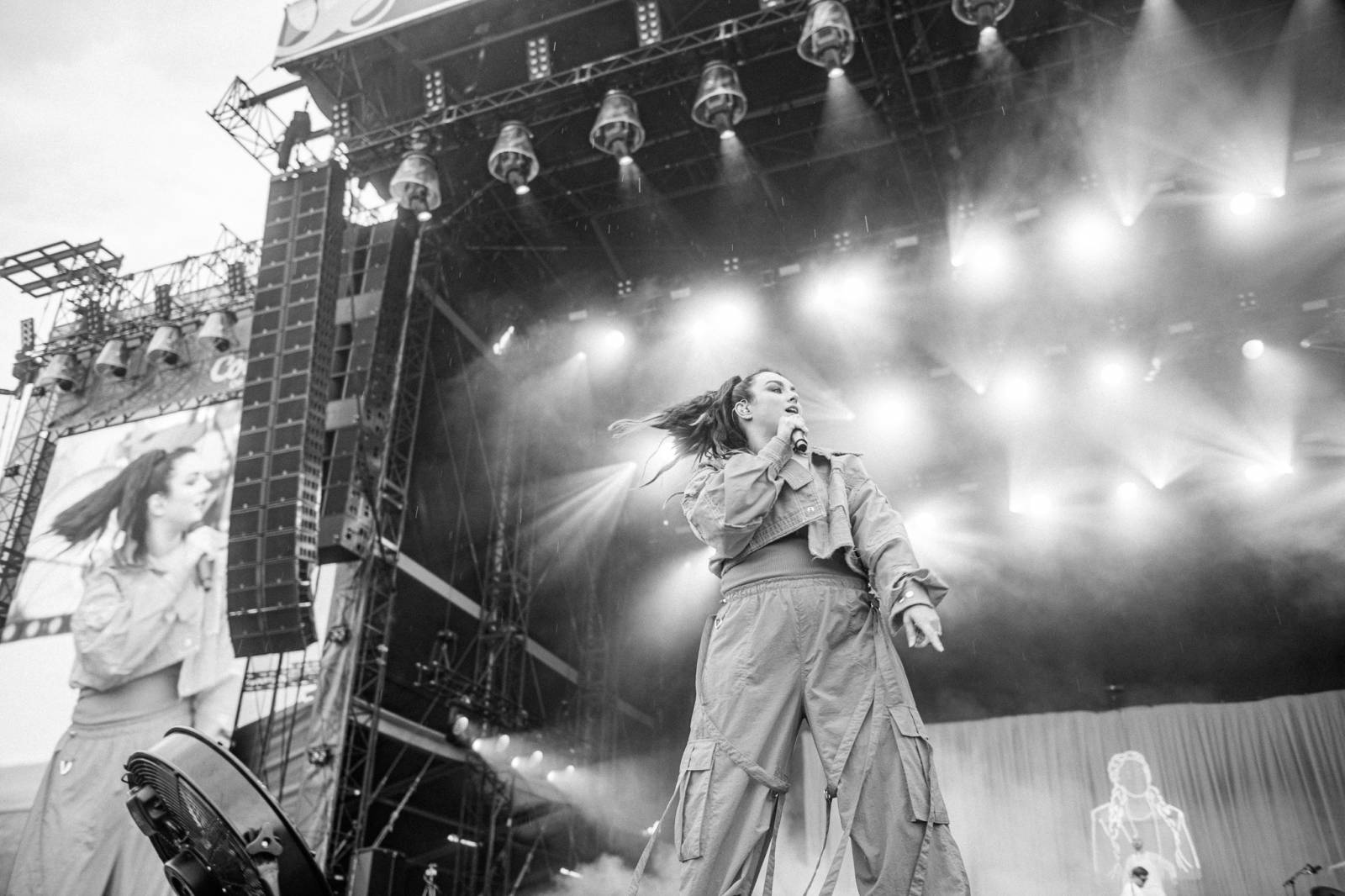 Chinaski rozezpívali Colours, bavil i Niall Horan