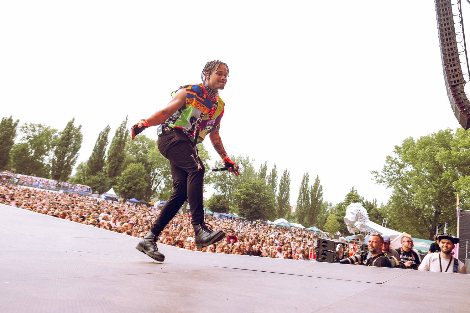 Pátek patřil na Colours Tomu Grennanovi, Ben Cristovao jel bomby