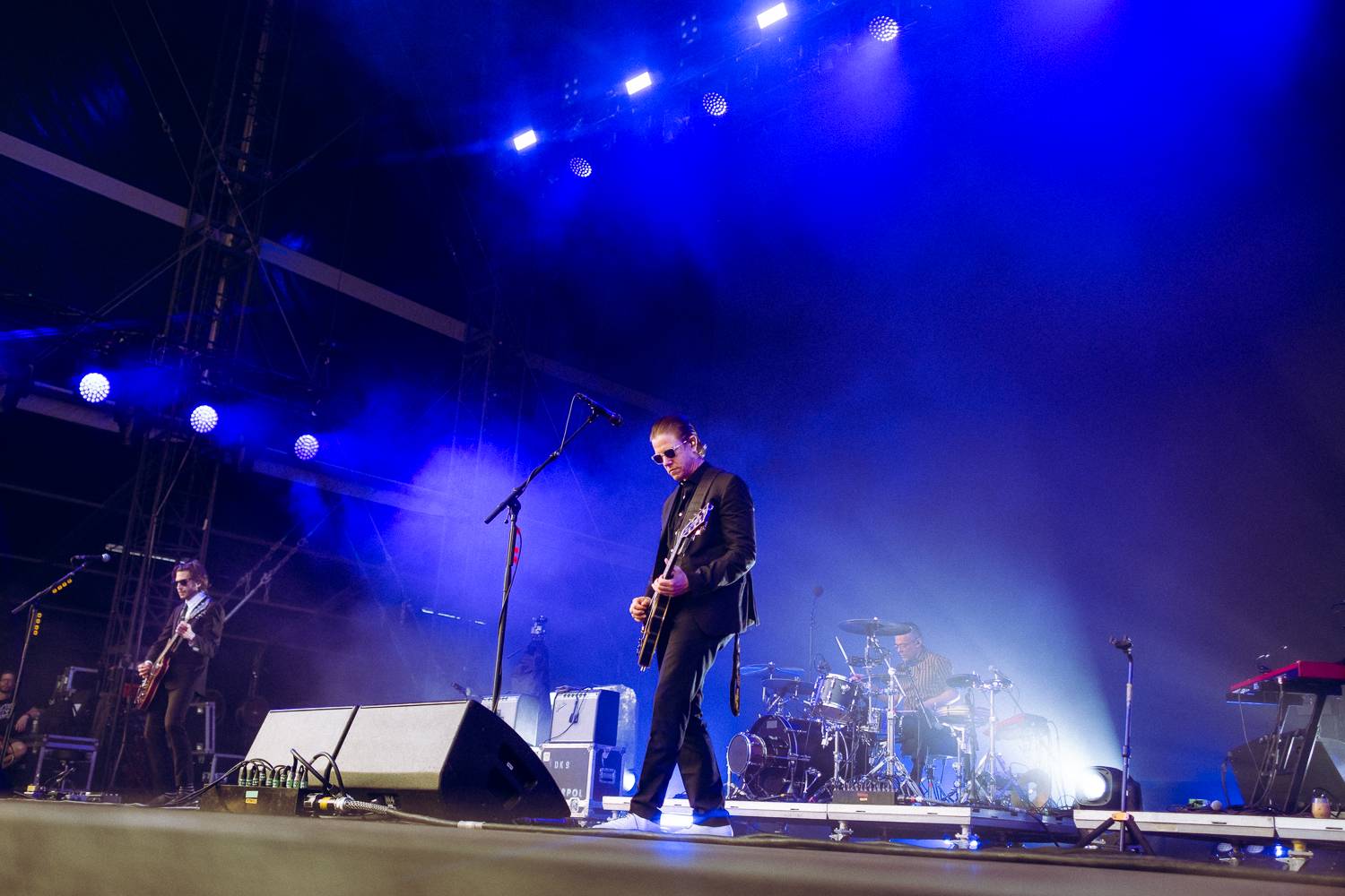 Macklemore nenechal na Goulding a Burna Boyovi nit suchou a rozjel největší show letošních Colours