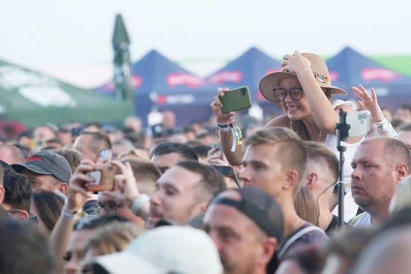Cibulafest přivezl Kabáty, Mirai, Tublatanku i Team. Haberovi na pódiu přistála podprsenka a riflové kraťase