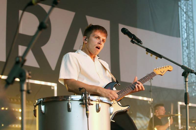 Cibulafest přivezl Kabáty, Mirai, Tublatanku i Team. Haberovi na pódiu přistála podprsenka a riflové kraťase