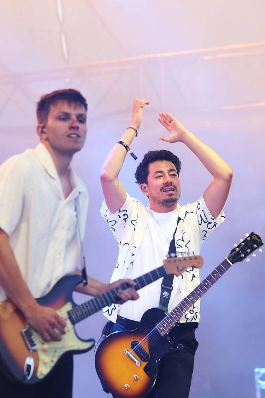 Cibulafest přivezl Kabáty, Mirai, Tublatanku i Team. Haberovi na pódiu přistála podprsenka a riflové kraťase