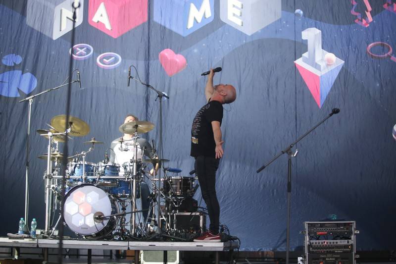 Cibulafest přivezl Kabáty, Mirai, Tublatanku i Team. Haberovi na pódiu přistála podprsenka a riflové kraťase