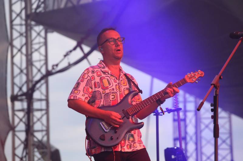 Cibulafest přivezl Kabáty, Mirai, Tublatanku i Team. Haberovi na pódiu přistála podprsenka a riflové kraťase