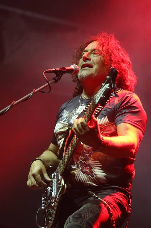 Cibulafest přivezl Kabáty, Mirai, Tublatanku i Team. Haberovi na pódiu přistála podprsenka a riflové kraťase