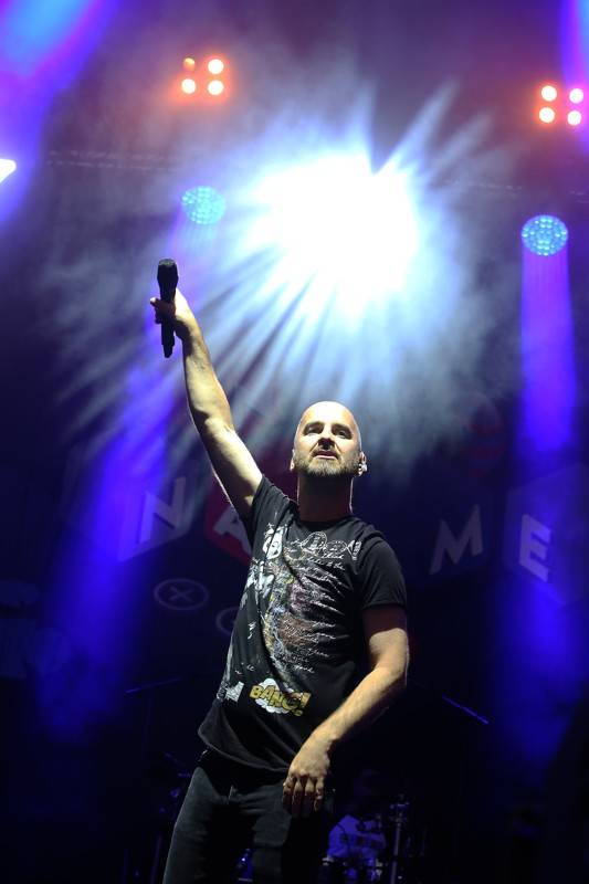 Cibulafest přivezl Kabáty, Mirai, Tublatanku i Team. Haberovi na pódiu přistála podprsenka a riflové kraťase