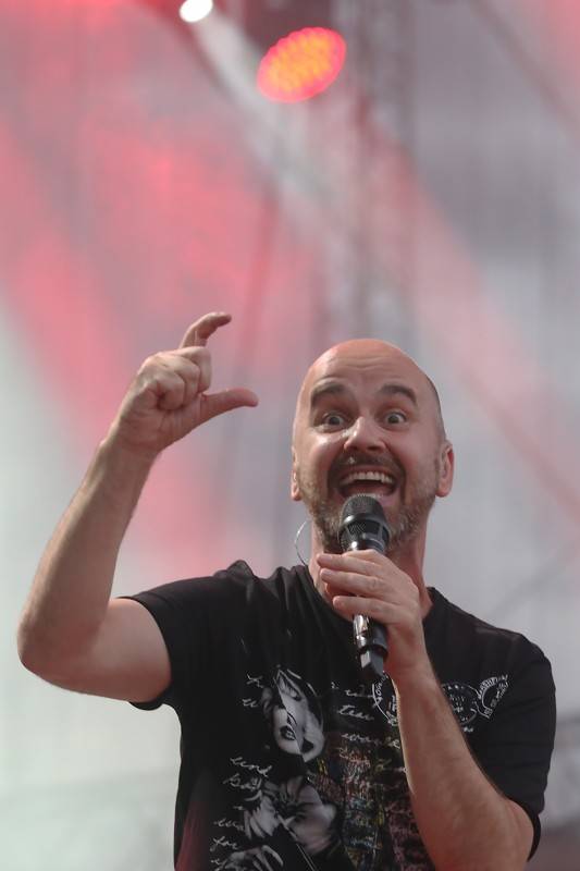 Cibulafest přivezl Kabáty, Mirai, Tublatanku i Team. Haberovi na pódiu přistála podprsenka a riflové kraťase