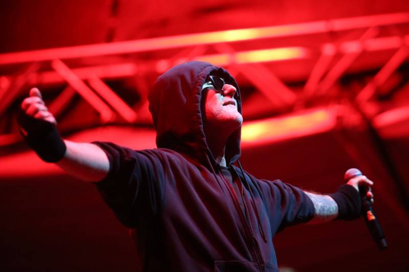 Cibulafest přivezl Kabáty, Mirai, Tublatanku i Team. Haberovi na pódiu přistála podprsenka a riflové kraťase