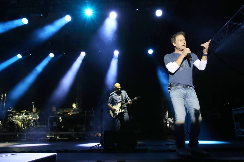 Cibulafest přivezl Kabáty, Mirai, Tublatanku i Team. Haberovi na pódiu přistála podprsenka a riflové kraťase