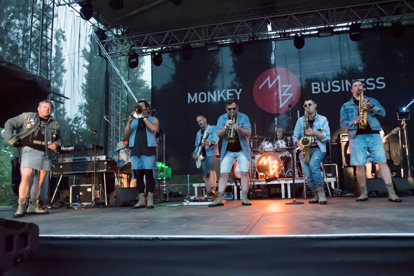 Monkey Business rozjeli v Ledárnách divokou funkovou show