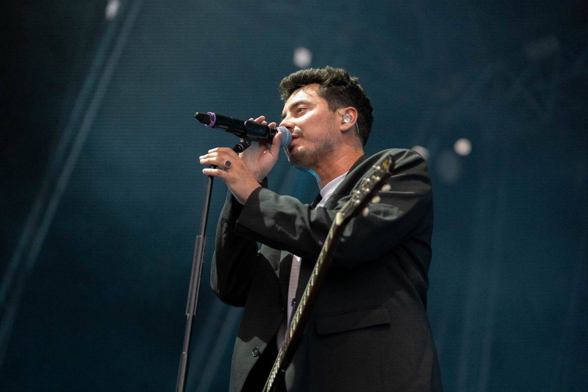 Na Benátské! to rozjeli Mirai, Sebastian či Mňága a Žďorp, Harlej házeli do davu obří nafukovací balóny