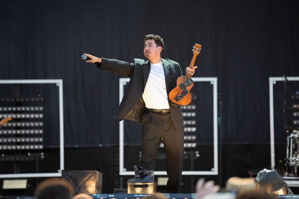 Na Benátské! to rozjeli Mirai, Sebastian či Mňága a Žďorp, Harlej házeli do davu obří nafukovací balóny