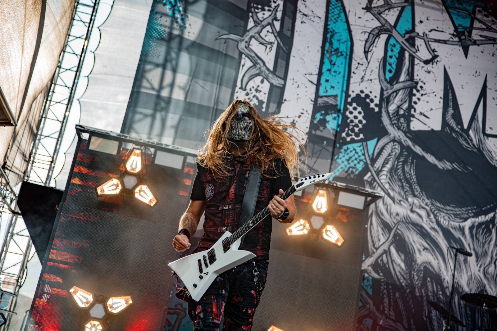 Tomáš Klus neváhal a vyrazil na Švihově mezi fanoušky. Na hradě zahráli i Kryštof, Gaia Mesiah nebo Anna K.