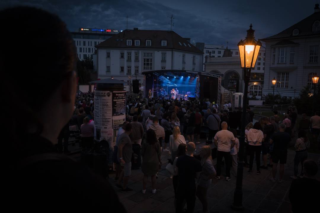 Monkey Business uhasili v Plzni žízeň