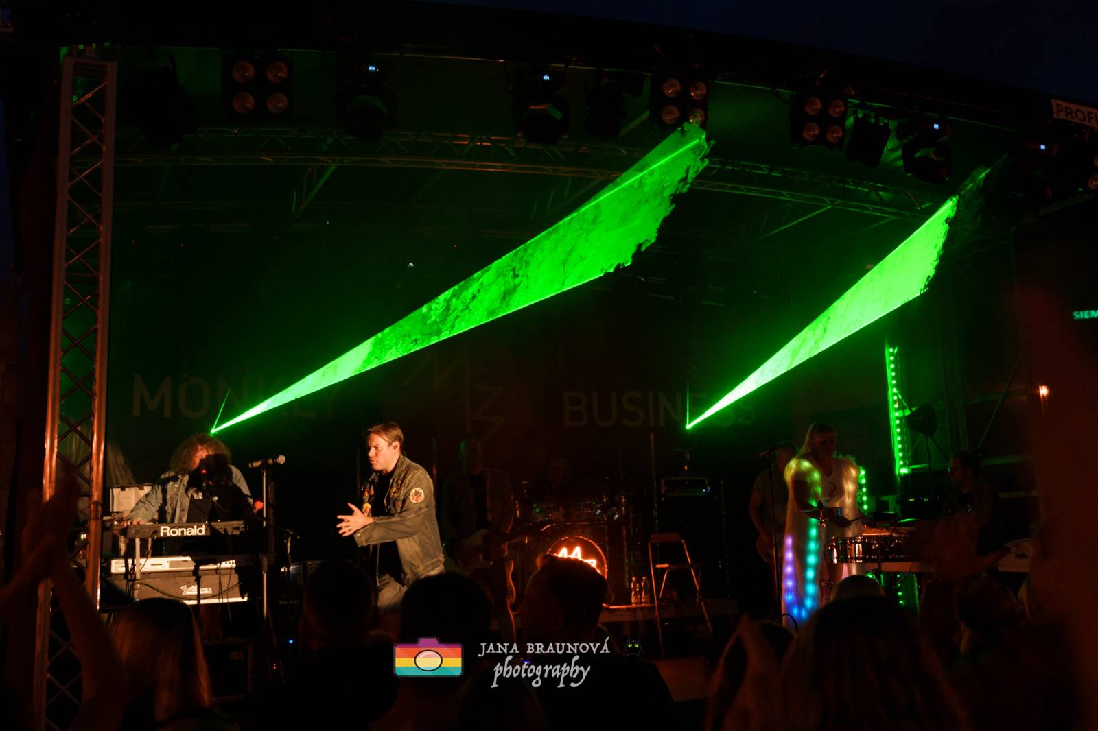 Monkey Business spasili Plzeň, Matěj Ruppert bavil fanoušky svými vtipy