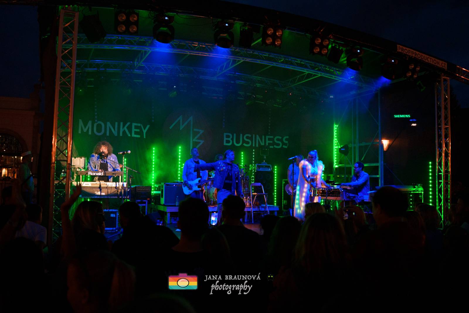 Monkey Business spasili Plzeň, Matěj Ruppert bavil fanoušky svými vtipy