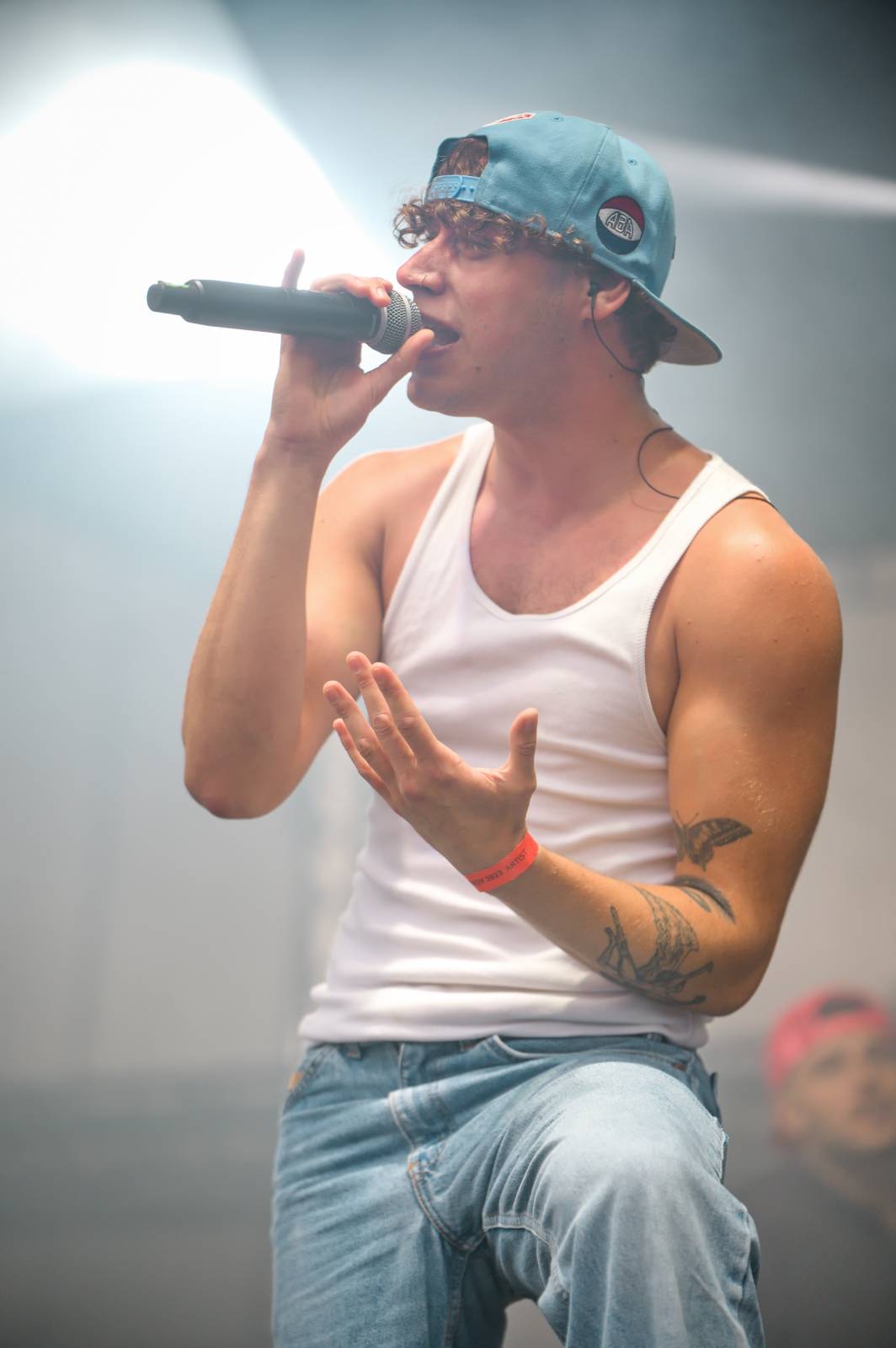 Na Vranově se zpívalo v dešti. Přehrady Fest přivítal Mig 21, UDG, Voxela, ATMO Music i Sofiana Medjmedj