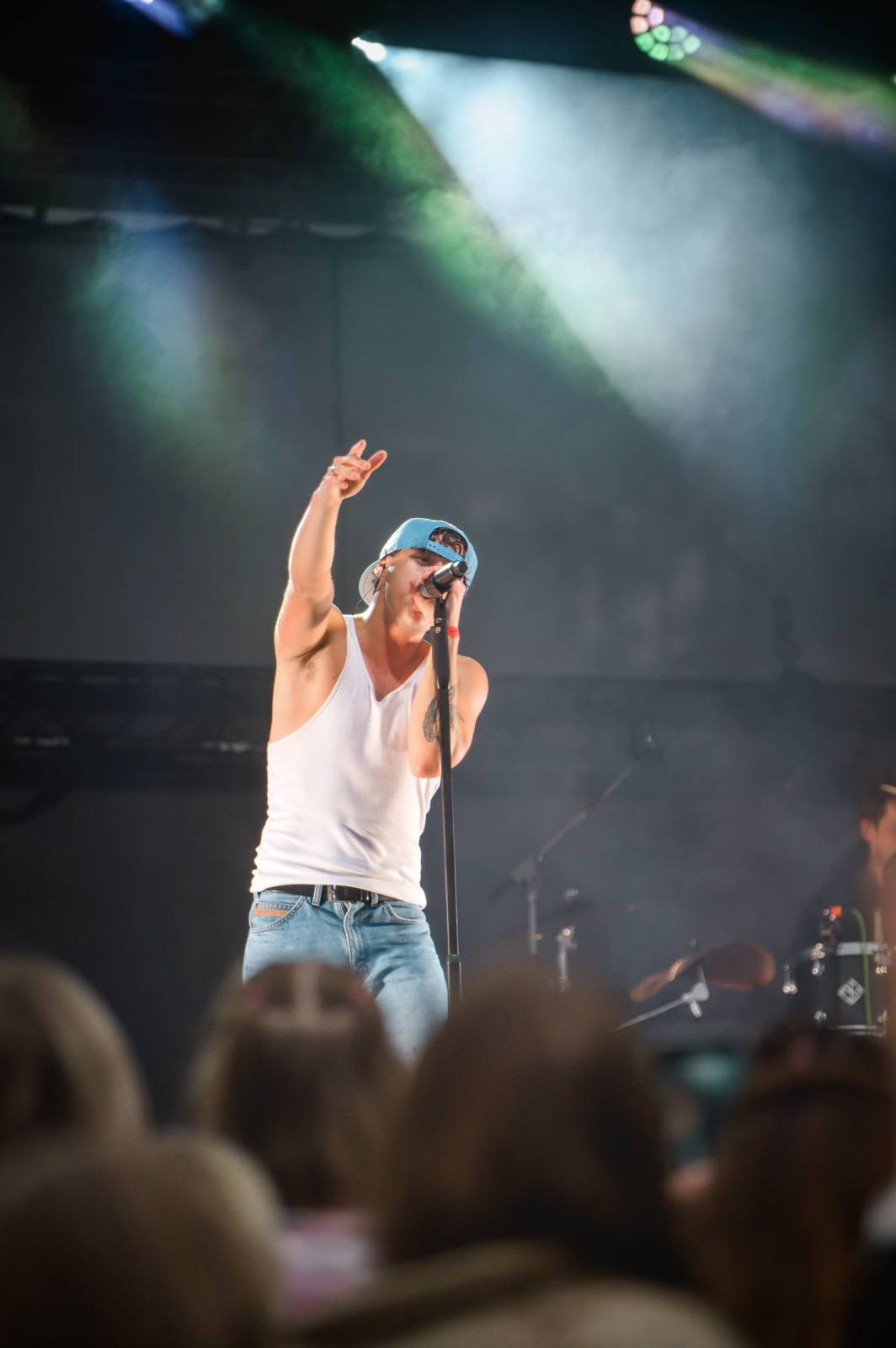 Na Vranově se zpívalo v dešti. Přehrady Fest přivítal Mig 21, UDG, Voxela, ATMO Music i Sofiana Medjmedj