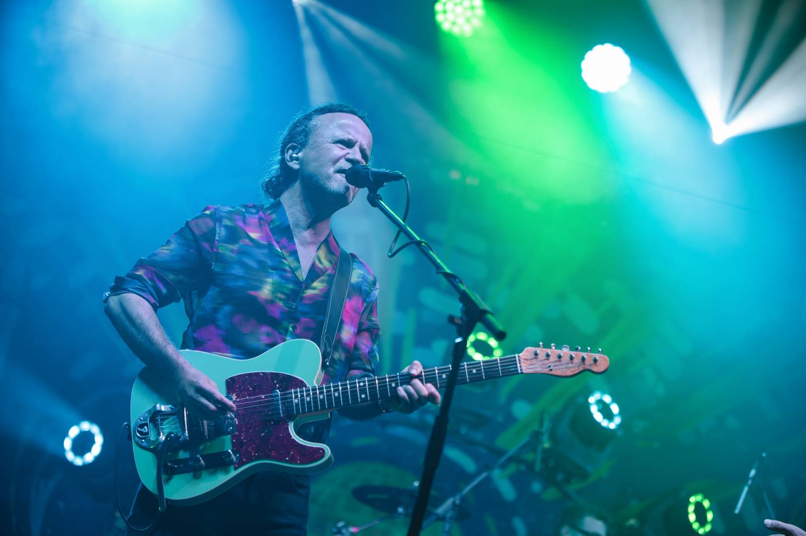 Na Vranově se zpívalo v dešti. Přehrady Fest přivítal Mig 21, UDG, Voxela, ATMO Music i Sofiana Medjmedj