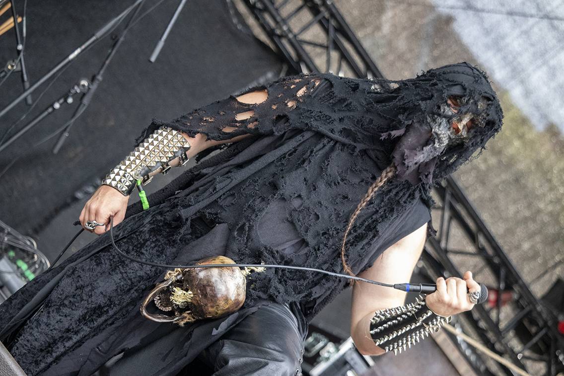 Brutal Assault startuje, metalisty zahřála party s Redzedem nebo Crippled Fingers