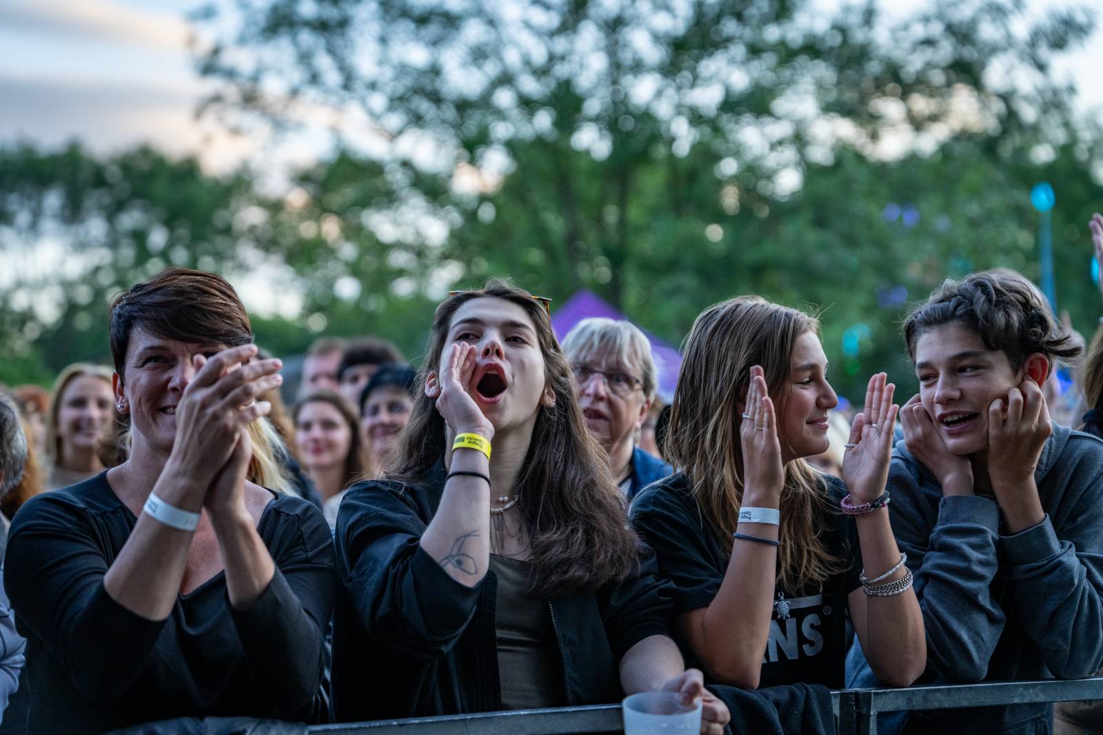 David Koller rozezpíval Ledárny Braník