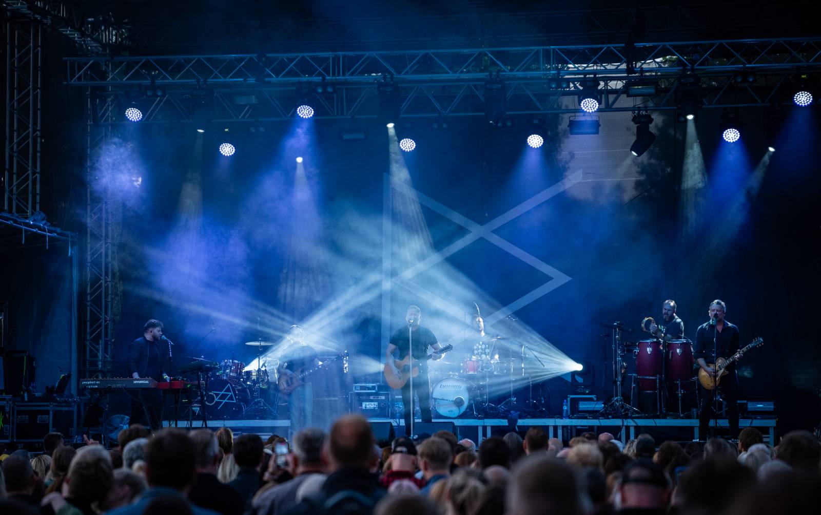 David Koller rozezpíval Ledárny Braník