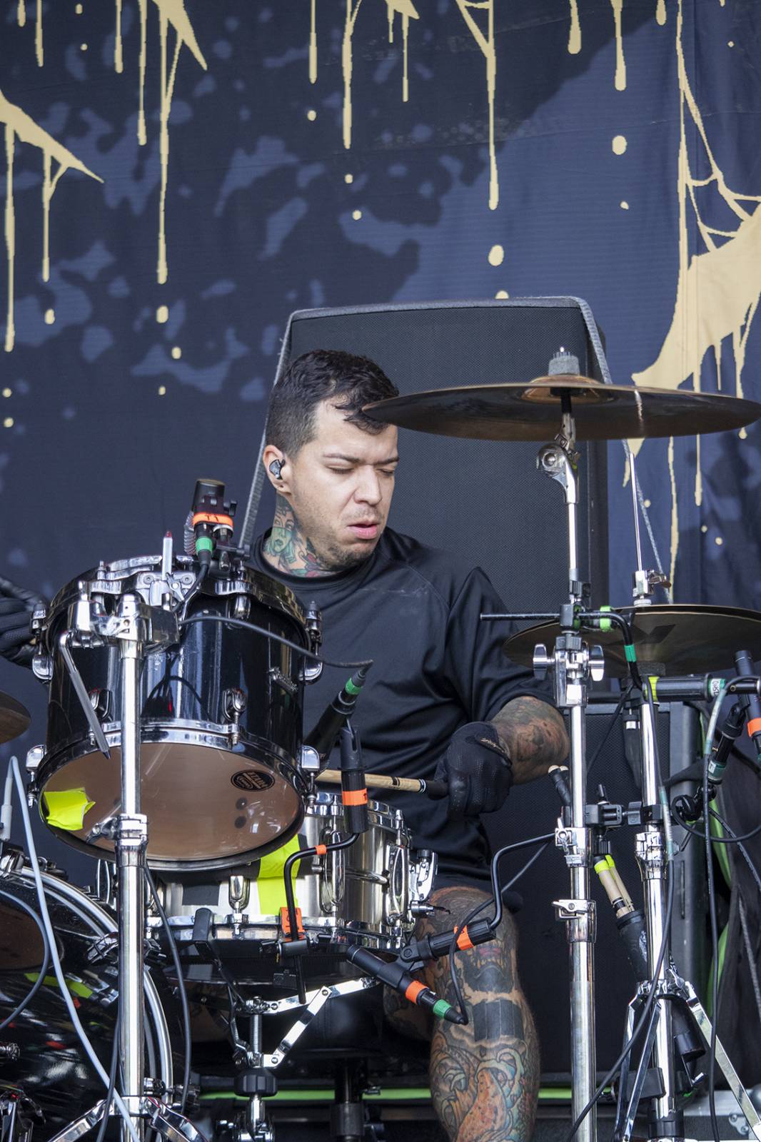 Pevností Josefov zase duní metal. První den Brutal Assault přivítal Beartooth, Heilung nebo Possessed