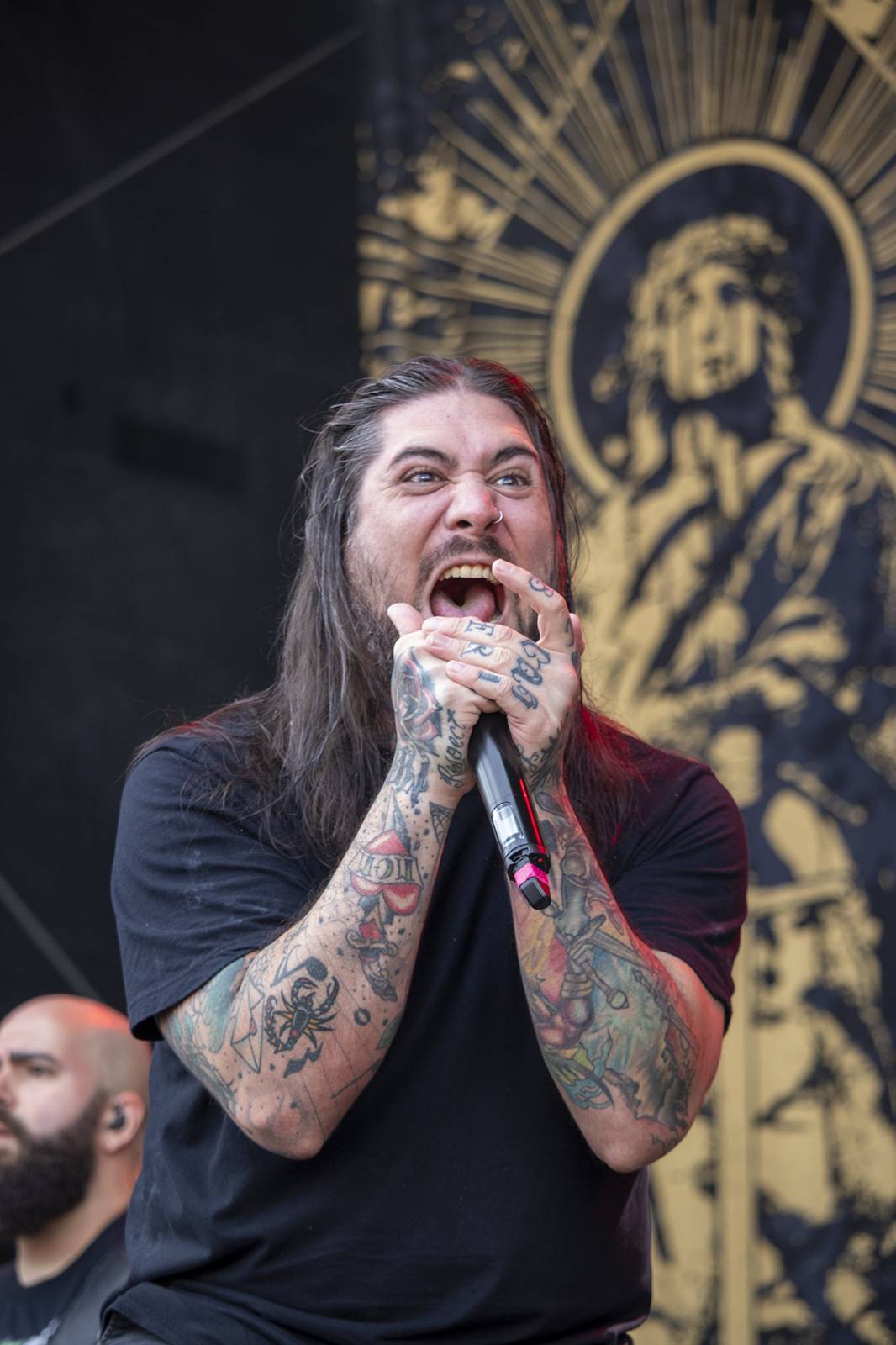 Pevností Josefov zase duní metal. První den Brutal Assault přivítal Beartooth, Heilung nebo Possessed